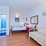 Marcelina Apartment *