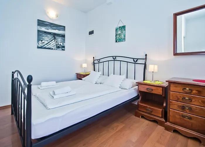 Apartment Marcelina Hvar Town